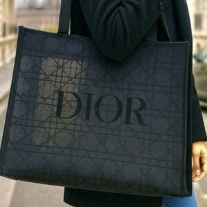 Dior Beauty Geometric Mesh Tote